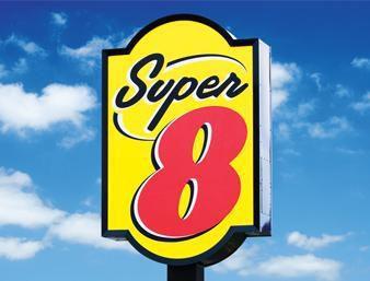 Super 8 By Wyndham Smoky Lake Ngoại thất bức ảnh